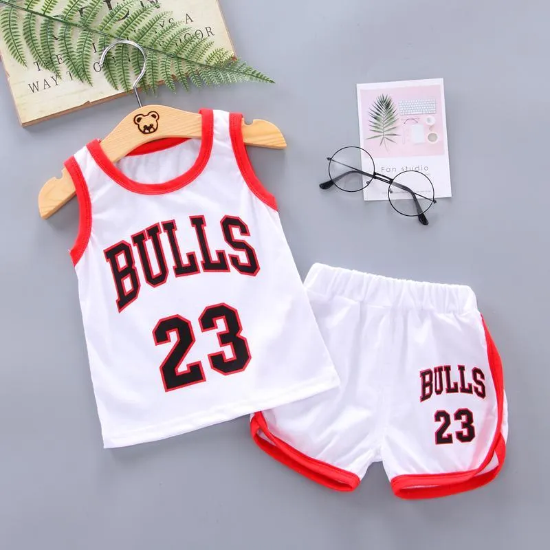 2pcs Cute Prints Sporty T-shirt and Pants No Shoes