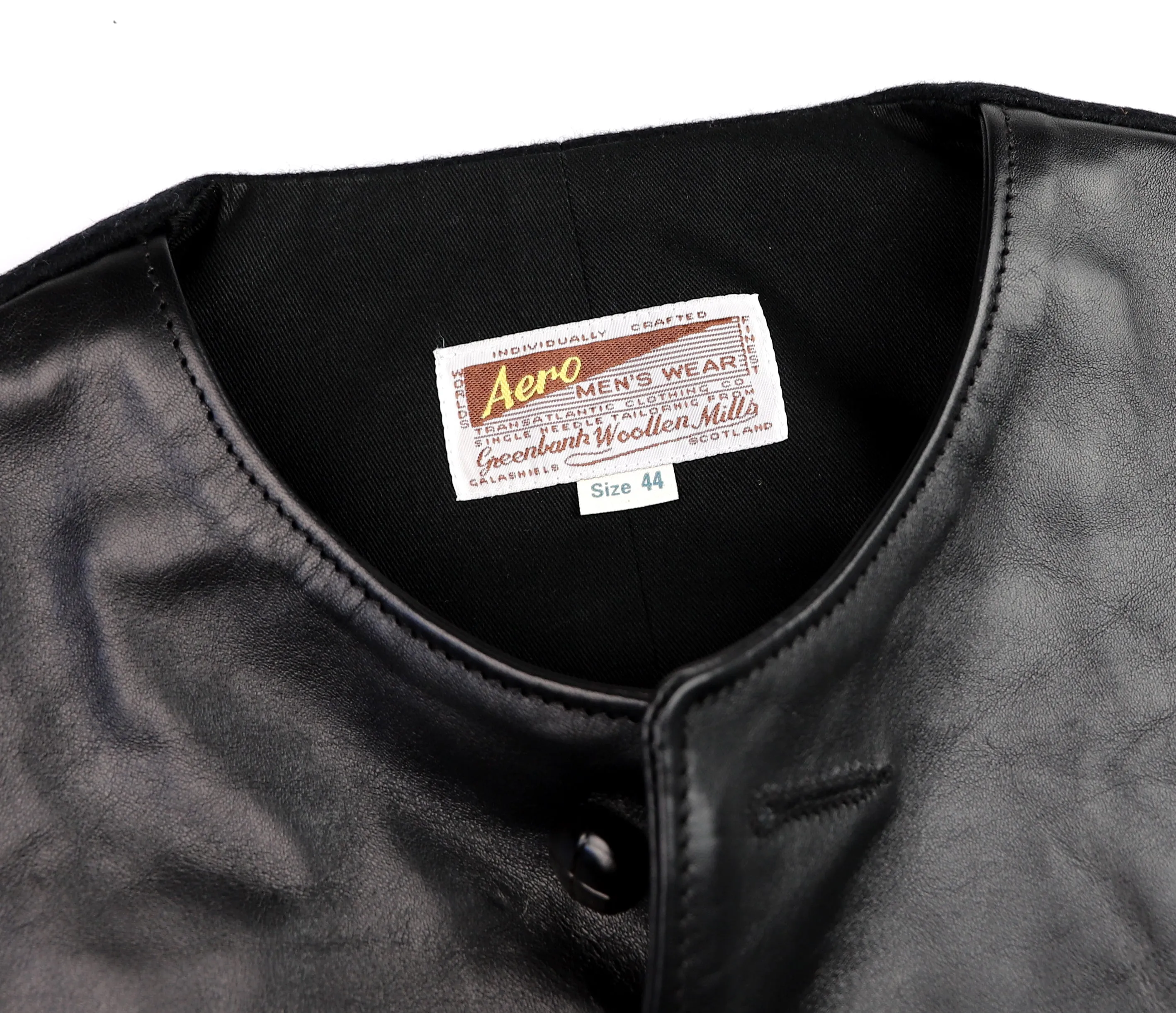 Aero Shackleton, size 44, Black Vicenza Horsehide