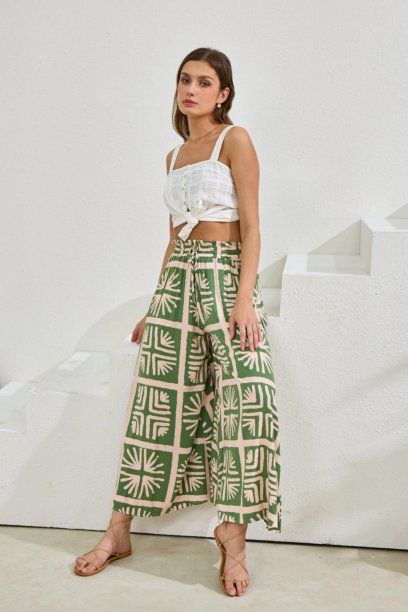 Ardenia Green Abstract Wide Leg Cropped Pants