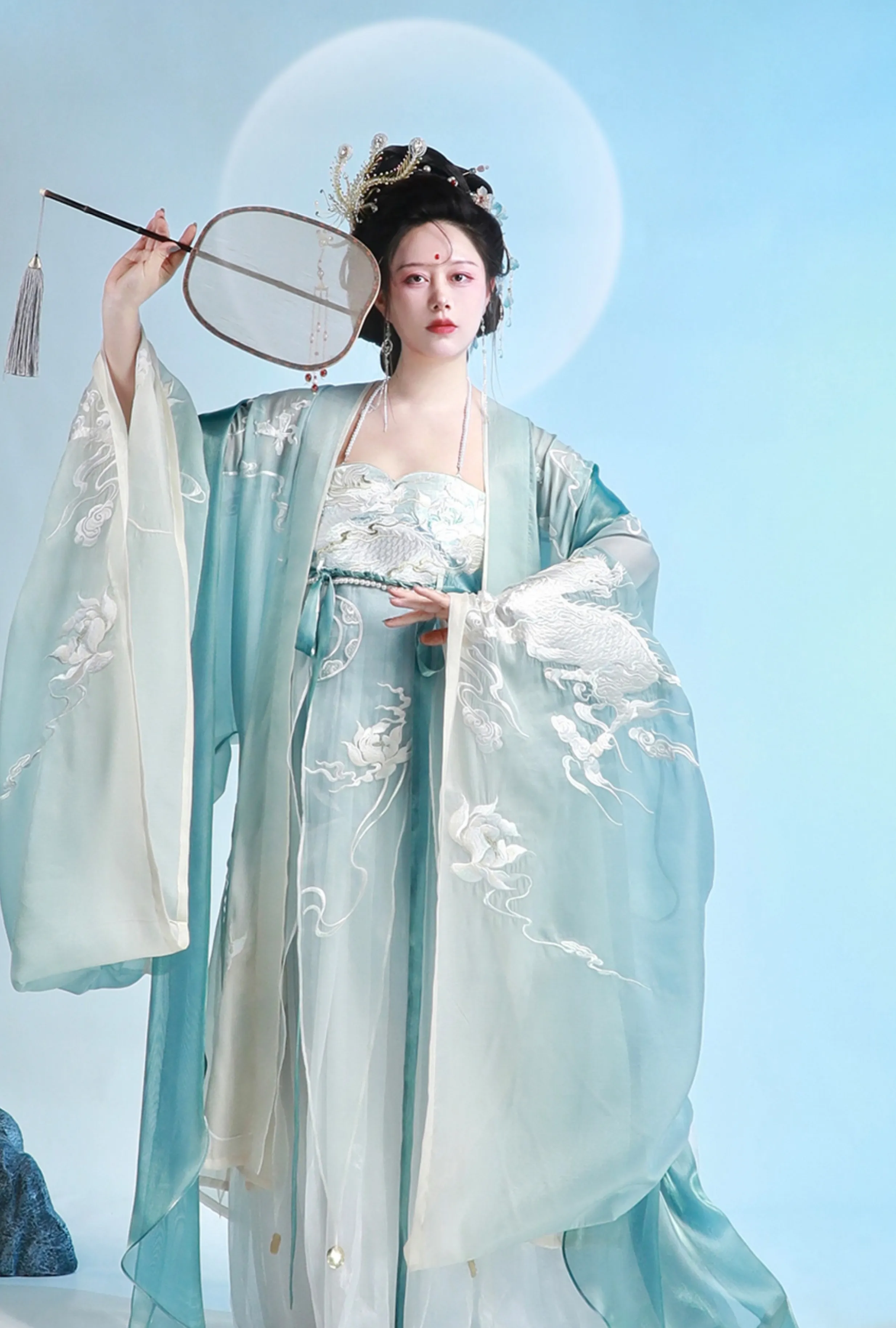 Aurora 水云天 Modernized Tang Dynasty Moon Goddess Heziqun Set