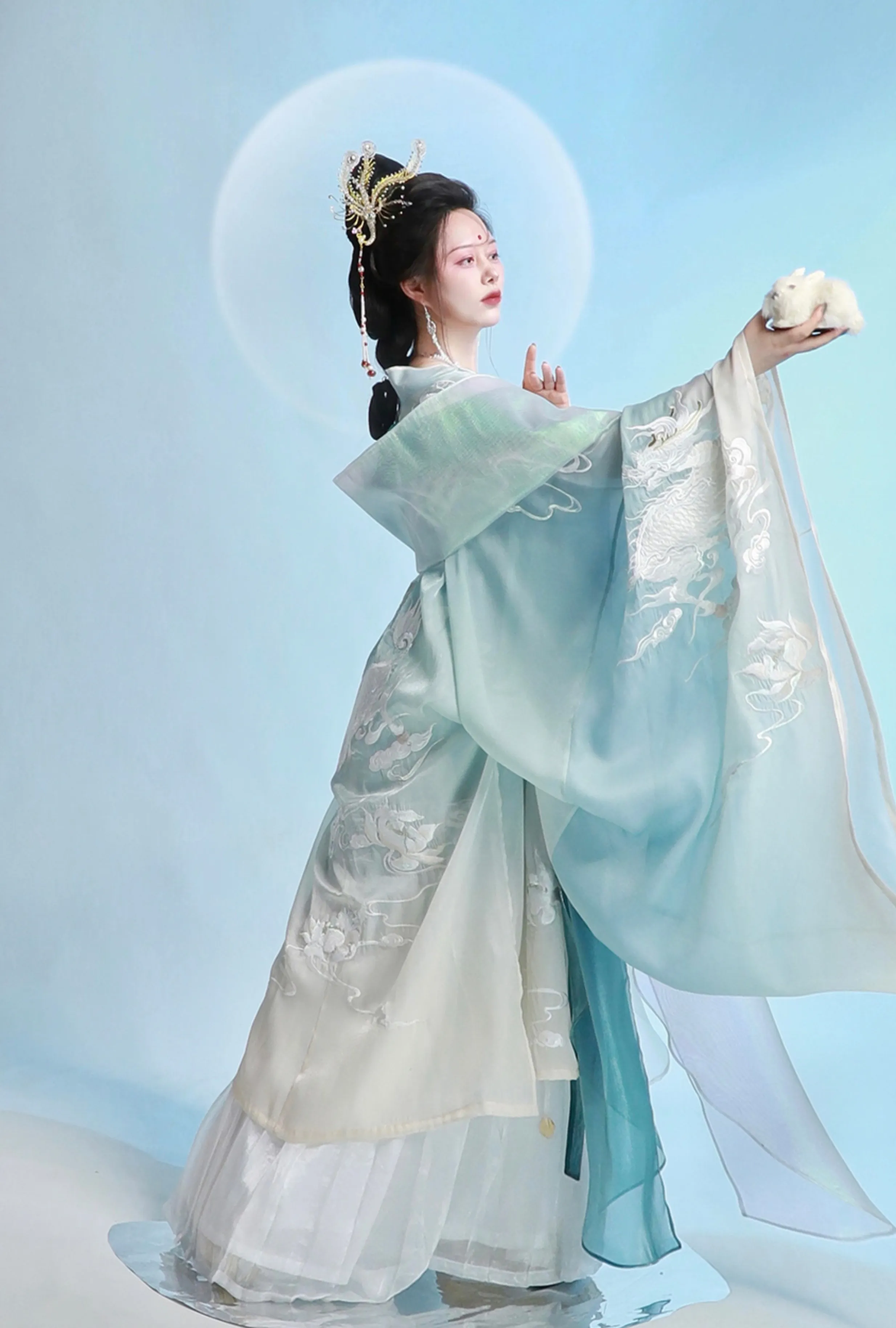 Aurora 水云天 Modernized Tang Dynasty Moon Goddess Heziqun Set