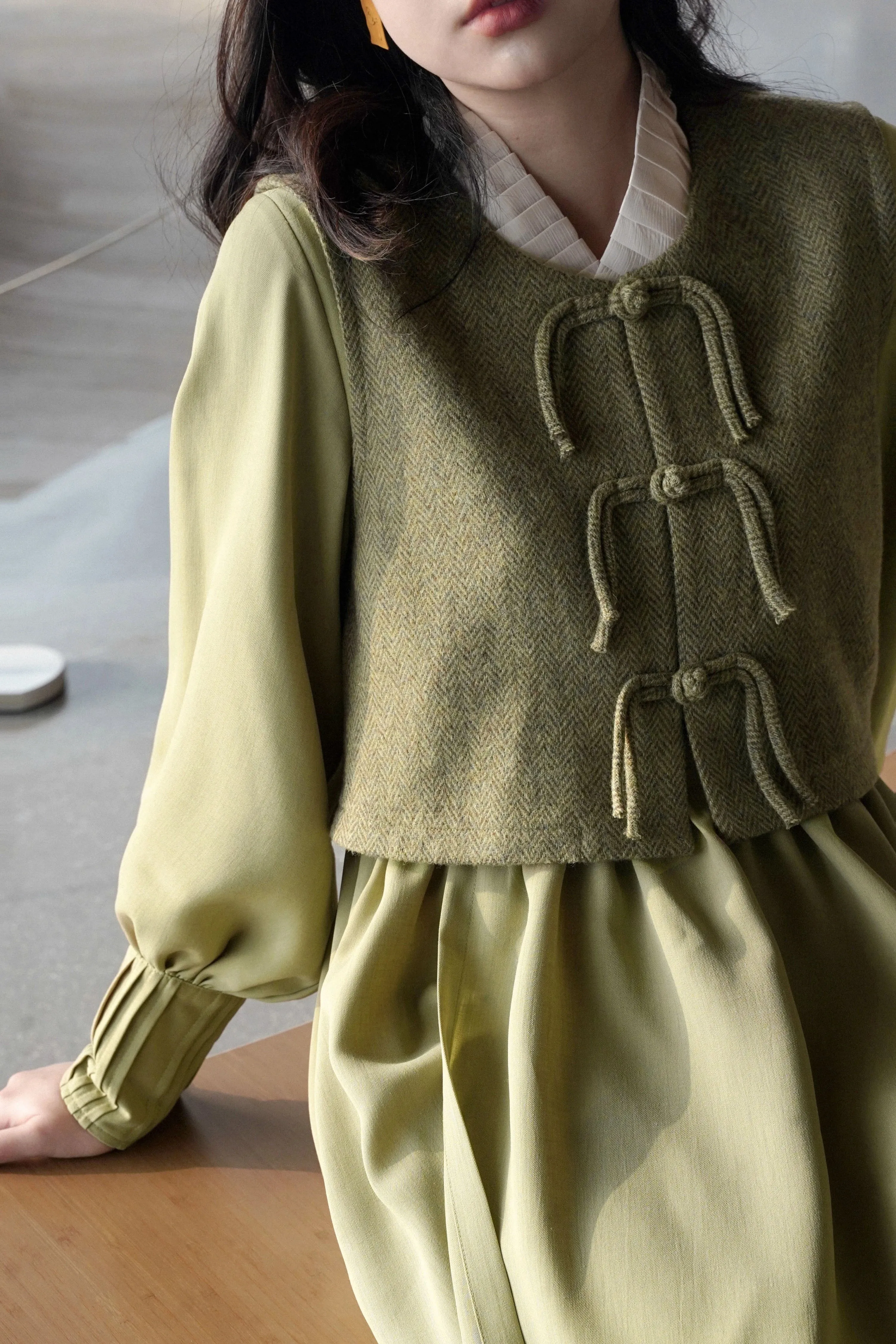 Luzhou 鹭洲 Modernized Ming Qing Wool Vest Majia Cross Collared Tieli Dress Daily Set