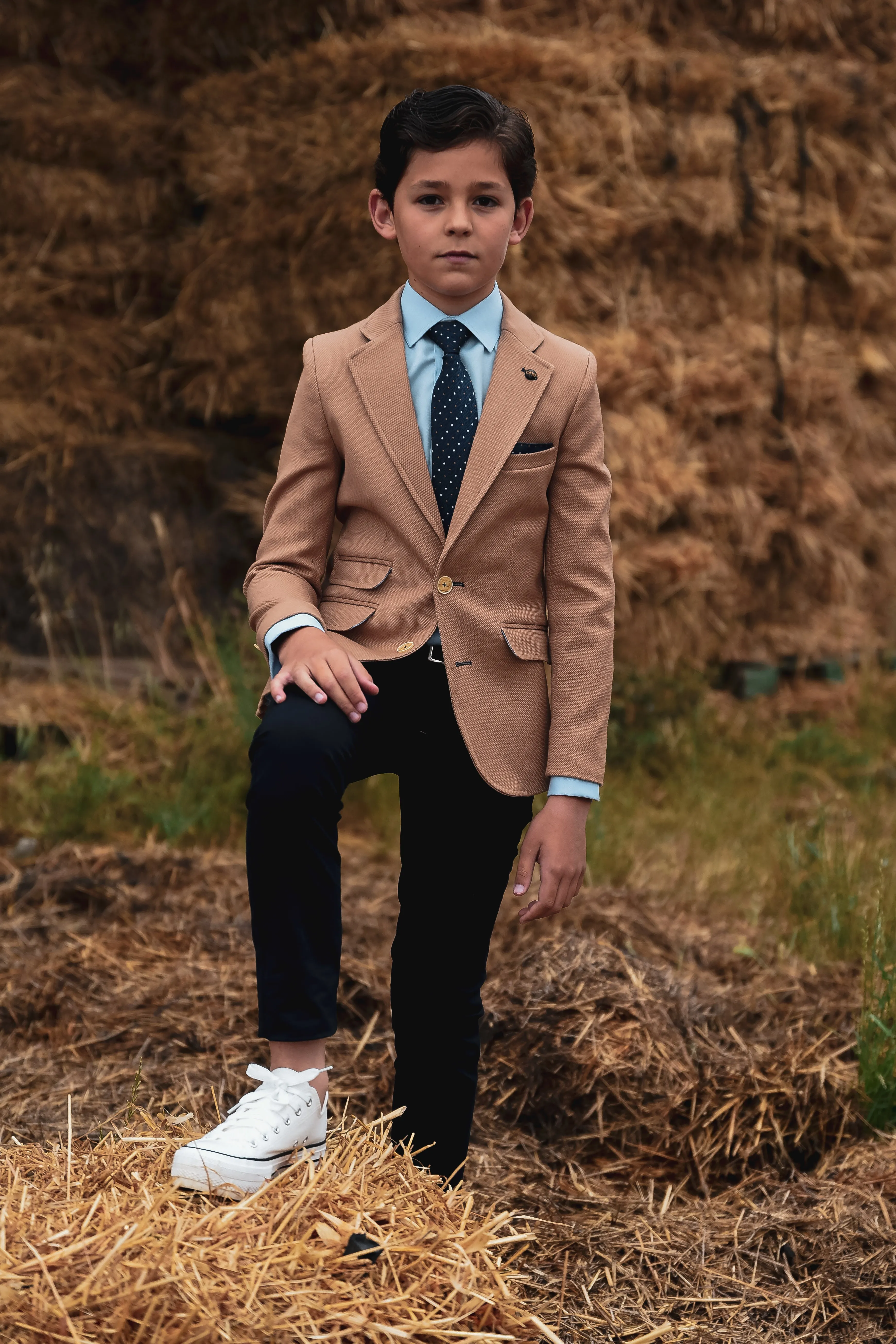 One Varones Boys Camel Blazer