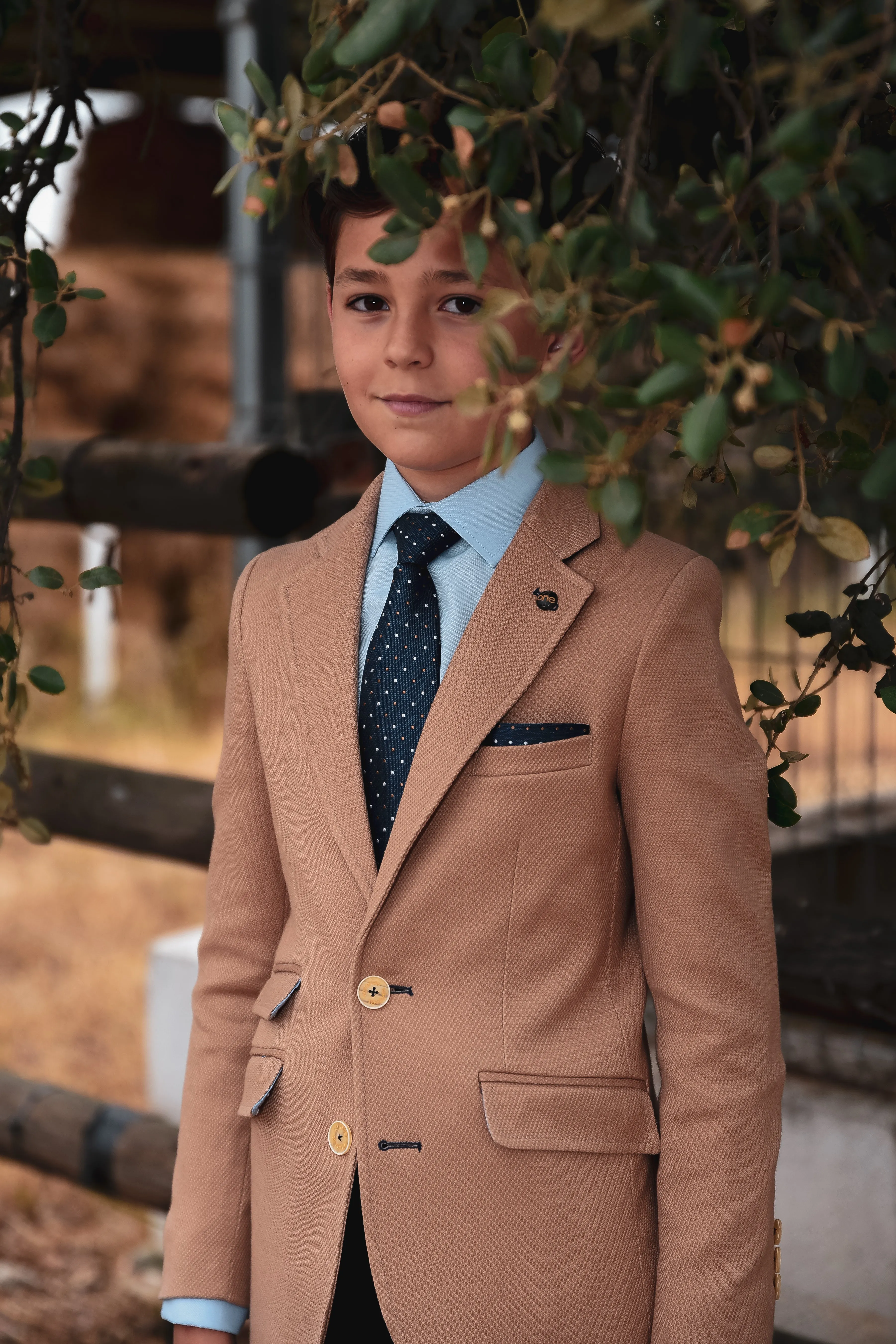 One Varones Boys Camel Blazer