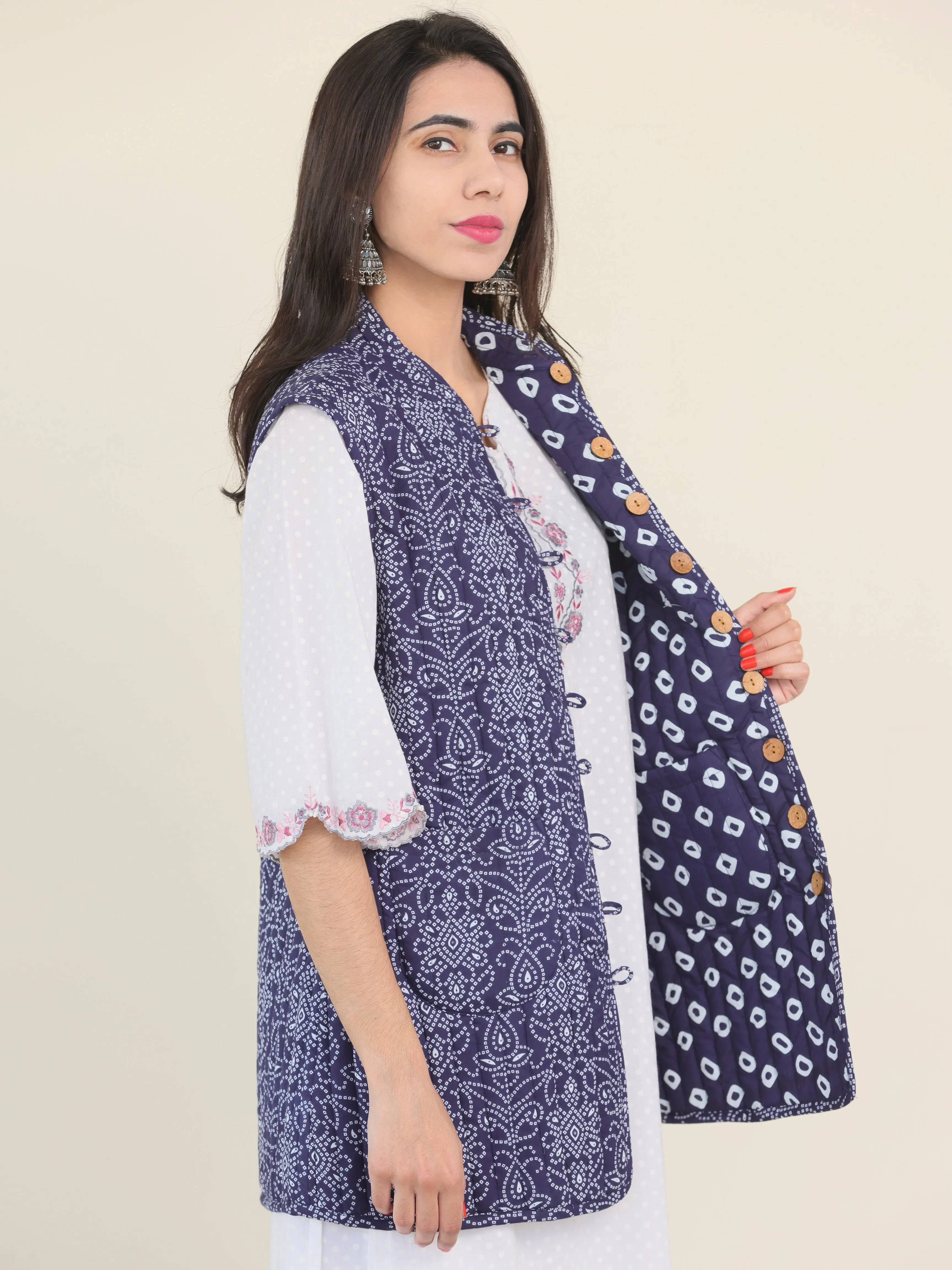 Shishir Rutba Quilted Reversible Sleeveless Jacket