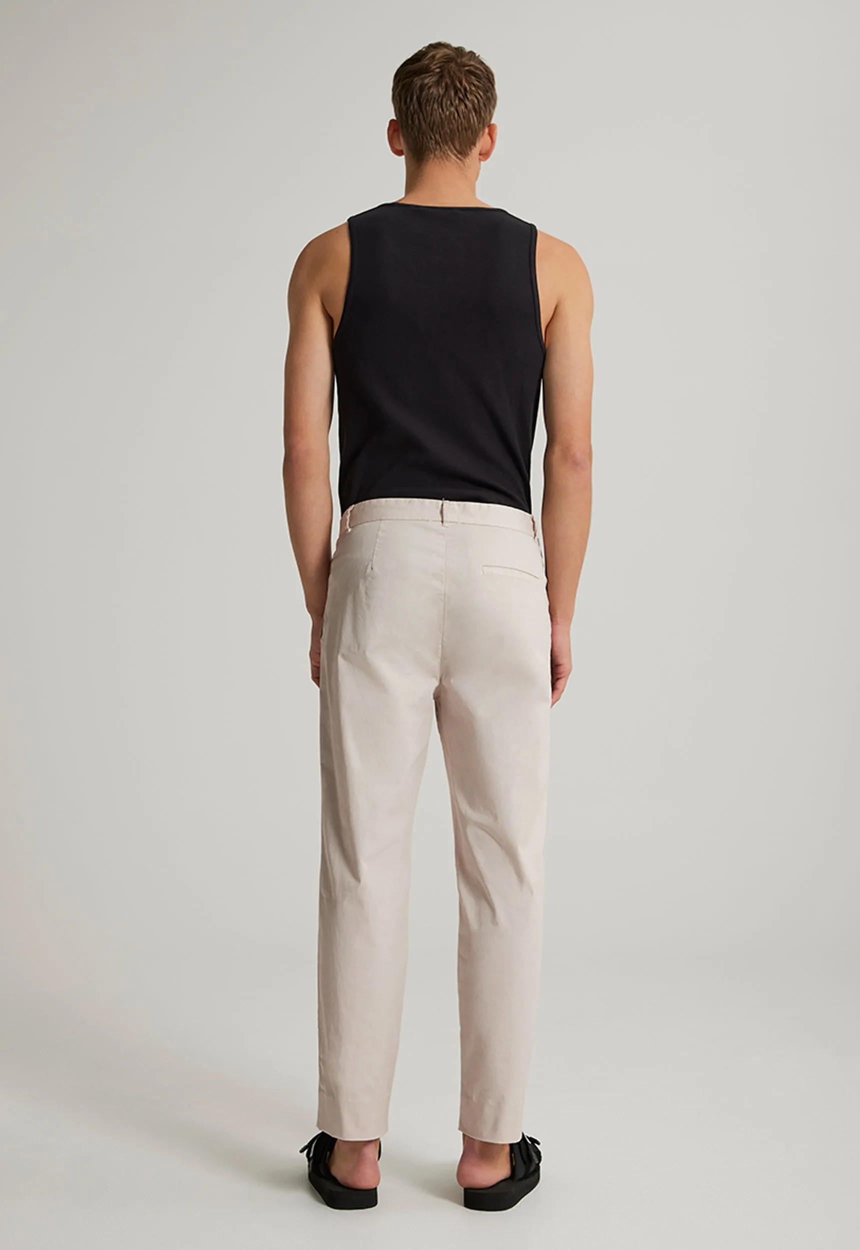 Theo Pant in Oyster