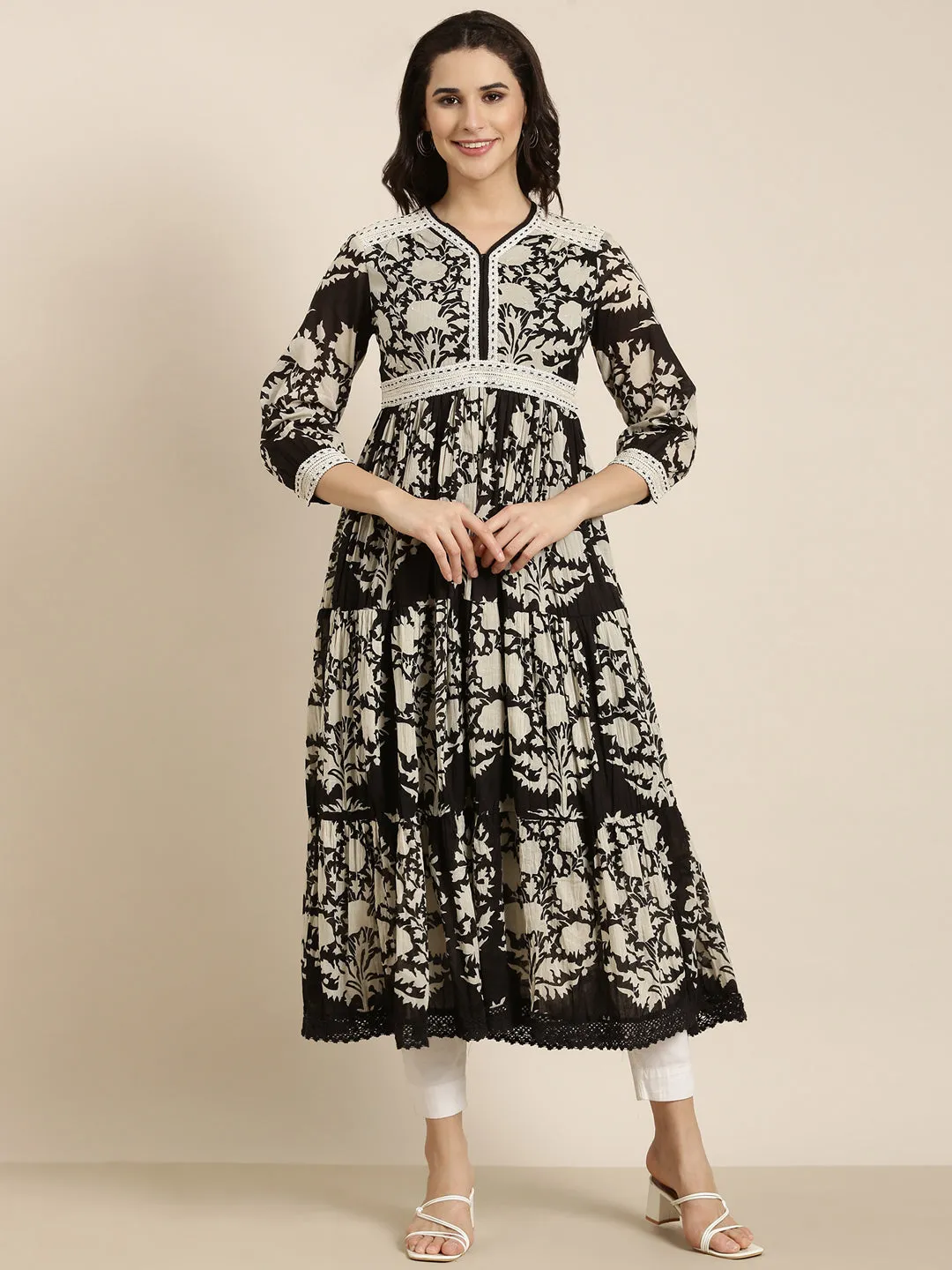 Women Anarkali Black Floral Kurta